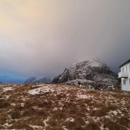 Feriehus House With Amazing View & Location In Tind Sørvågen