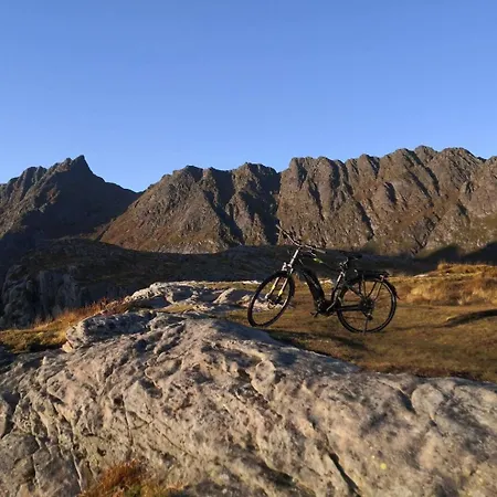 House With Amazing View & Location In Tind * Сёрвоген