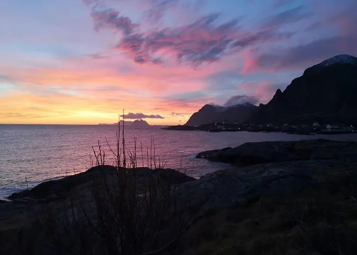 House With Amazing View & Location In Tind Feriehus