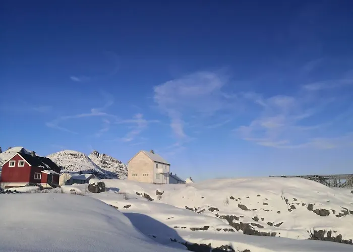 House With Amazing View & Location In Tind Sørvågen