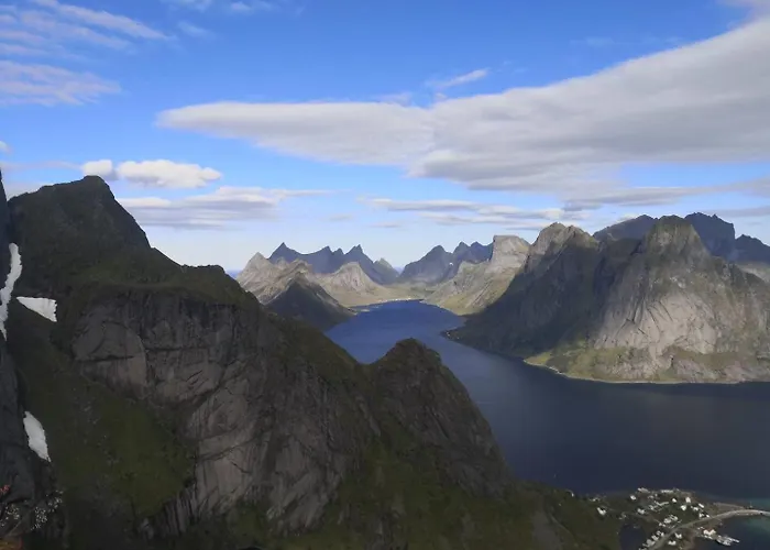 House With Amazing View & Location In Tind * Sørvågen
