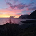 House With Amazing View & Location In Tind Feriehus